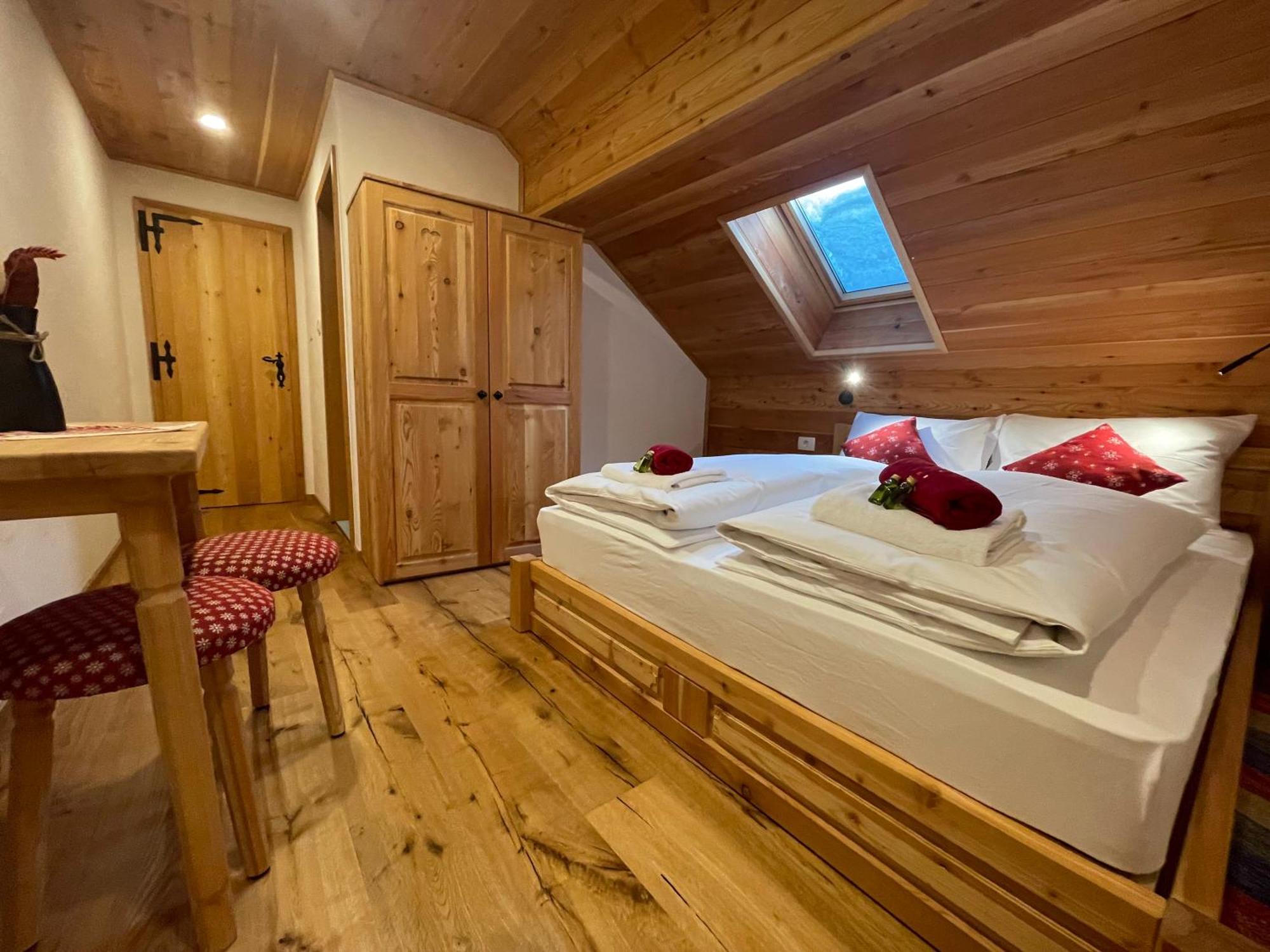Hotel Surc Kranjska Gora Værelse billede