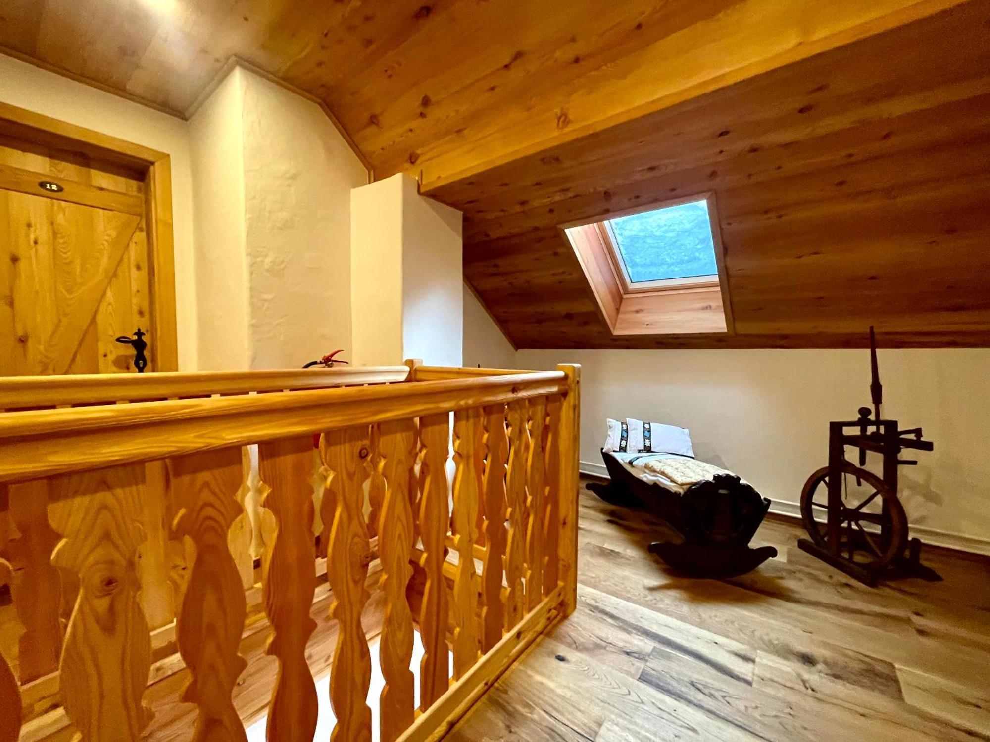 Hotel Surc Kranjska Gora Eksteriør billede