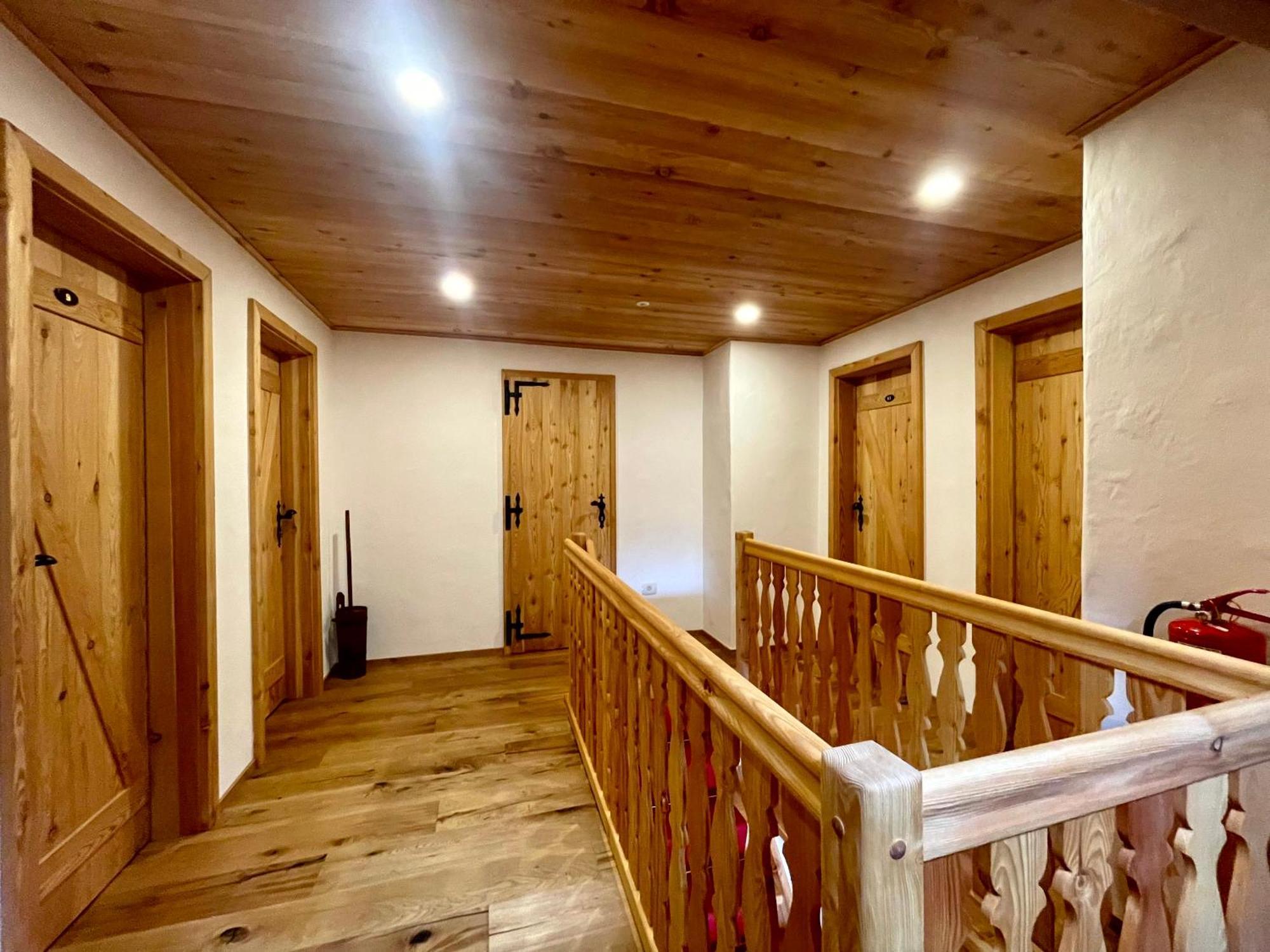 Hotel Surc Kranjska Gora Eksteriør billede